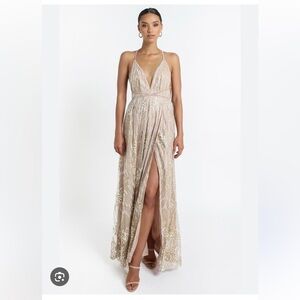Morning Mist NWT New York Nights Gold Glitter Plunging NecklineMaxi Gown Dress